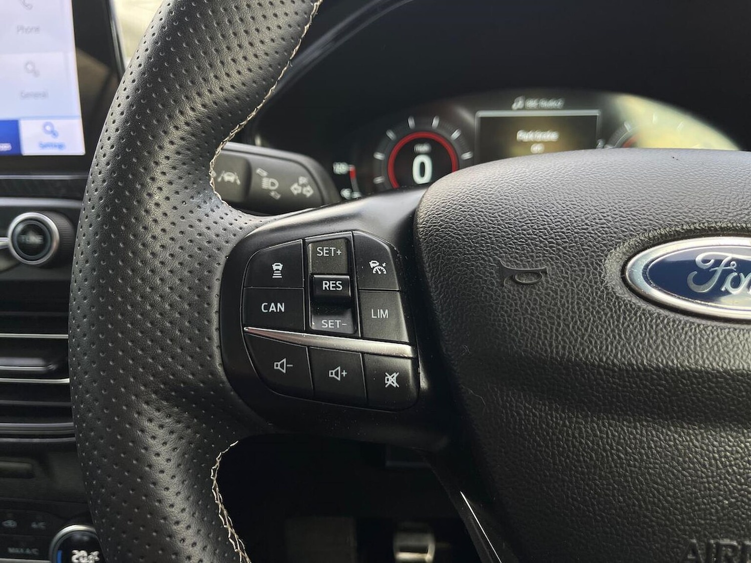 Used Ford Focus 2022 for sale - 76846032: Photo 26