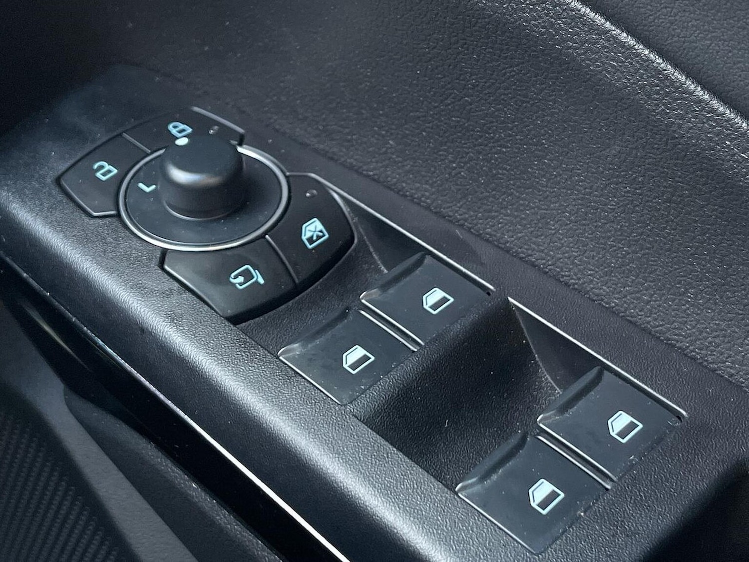 Used Ford Puma 2024 for sale - 76918928: Photo 21