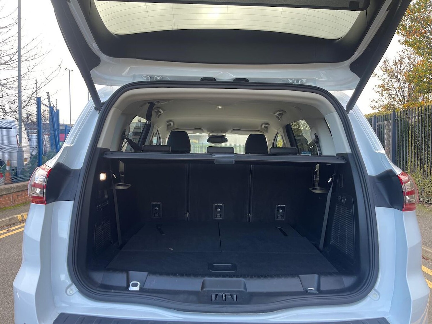 Used Ford S-Max 2022 for sale - 76600127: Photo 17