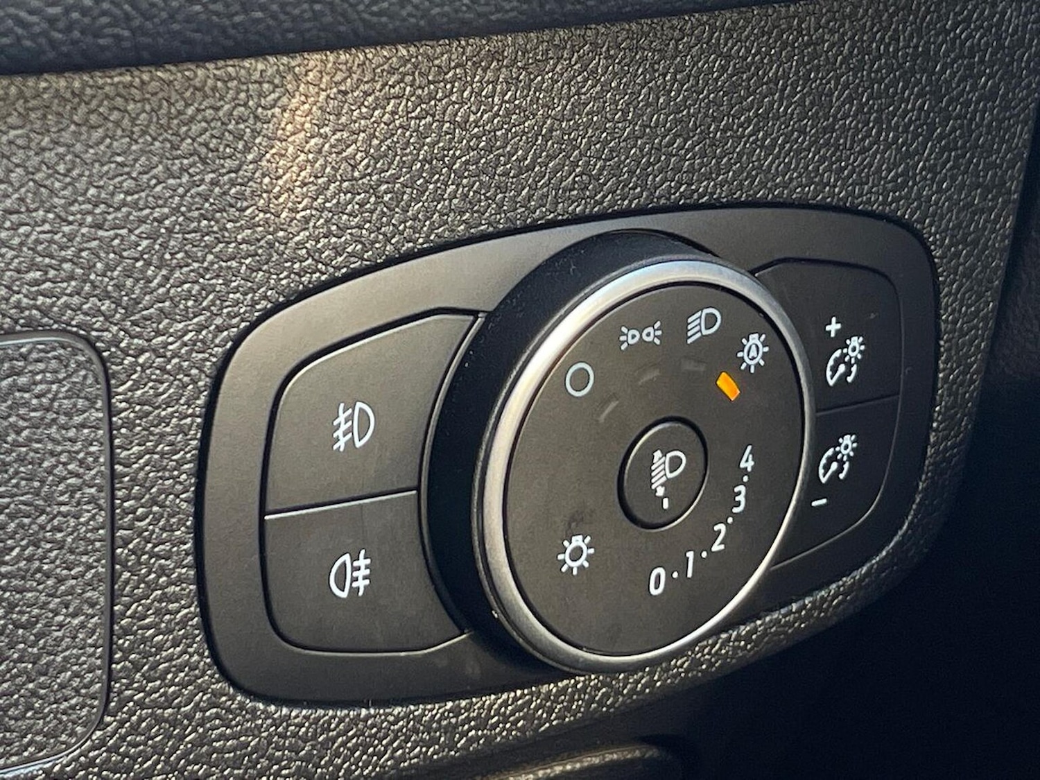 Used Ford Focus 2018 for sale - 76918969: Photo 39