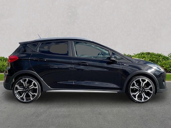 Used Ford Fiesta 2020 for sale - 76187056: Photo