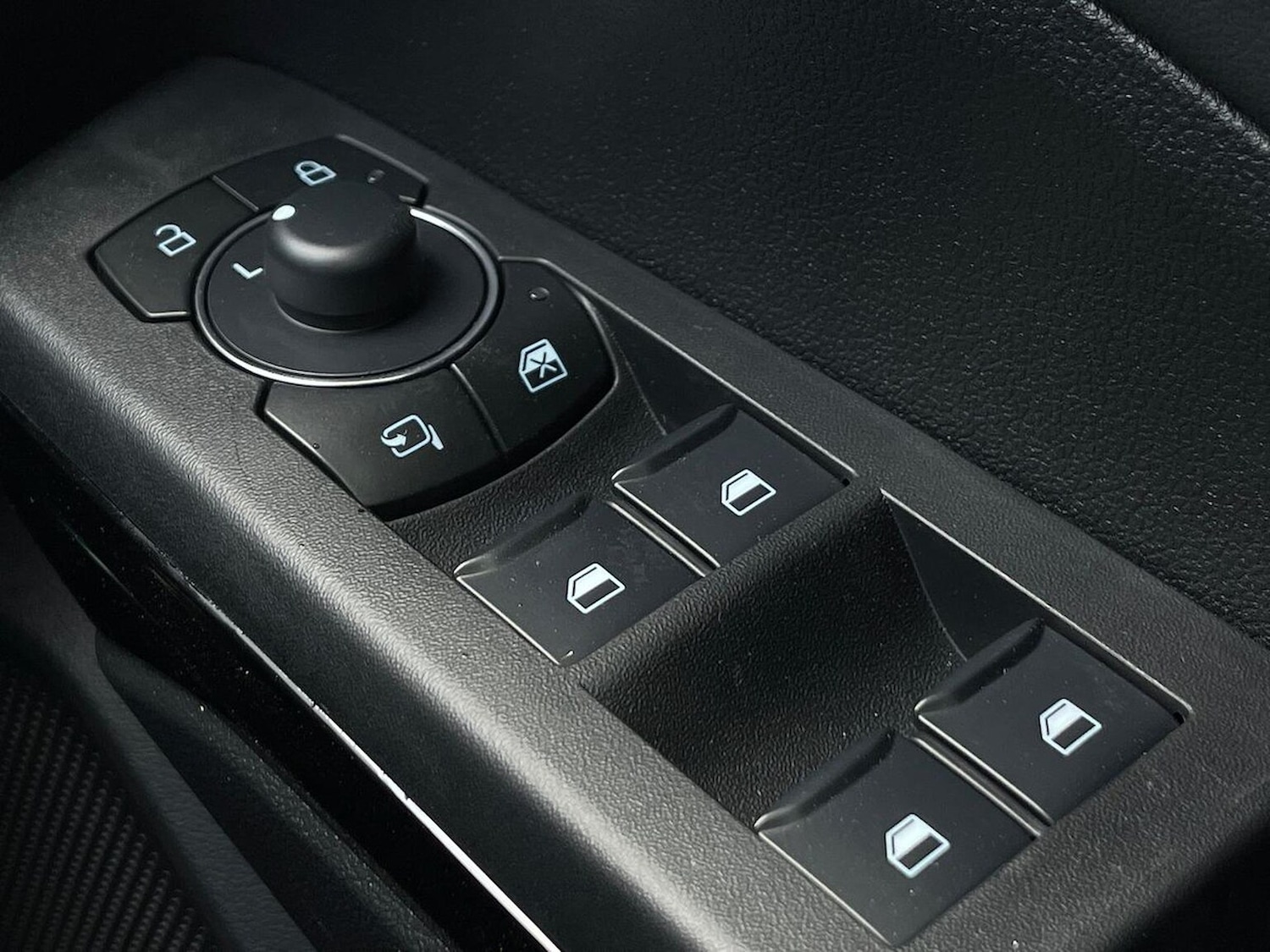 Used Ford Puma 2025 for sale - 76353658: Photo 21