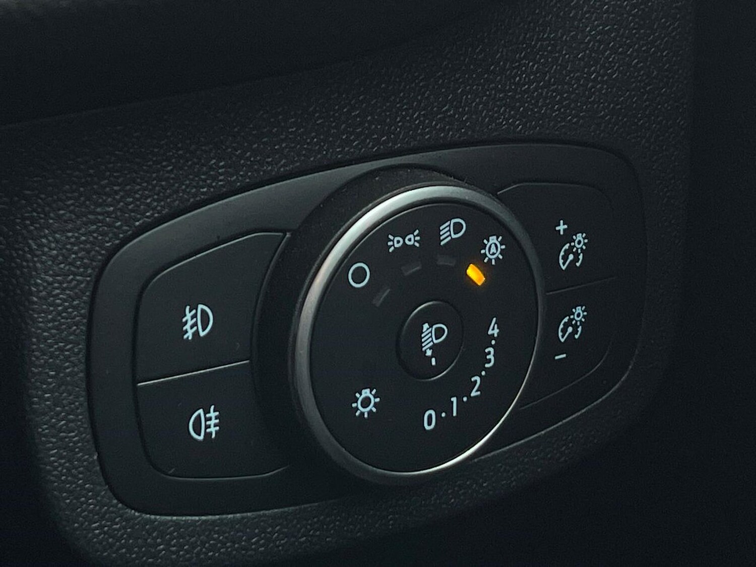 Used Ford Fiesta 2020 for sale - 78151003: Photo 41