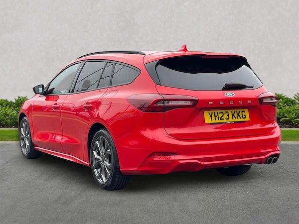 Used Ford Focus 2023 for sale - 76273506: Photo 2