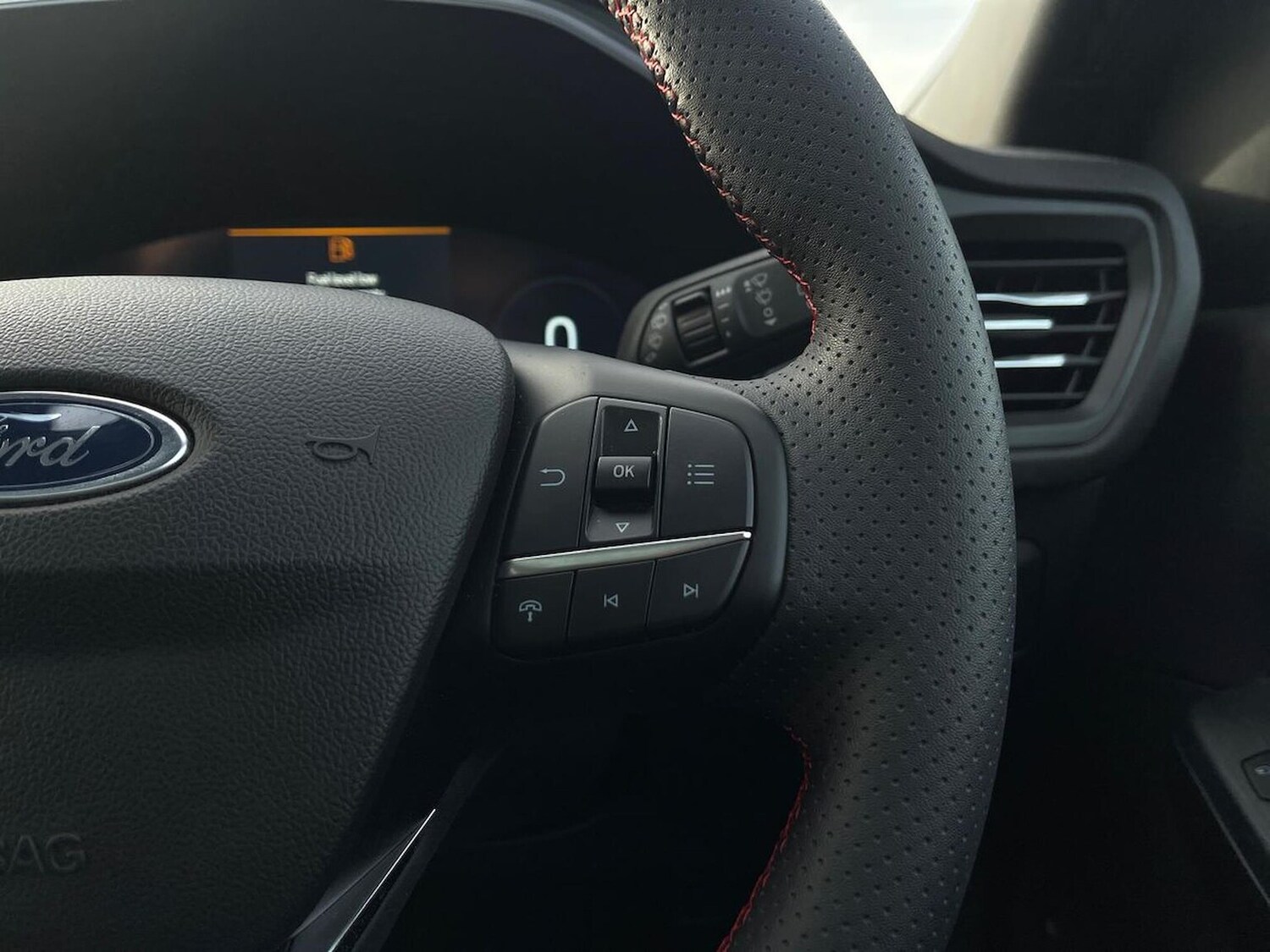 Used Ford Kuga 2025 for sale - 77802108: Photo 27