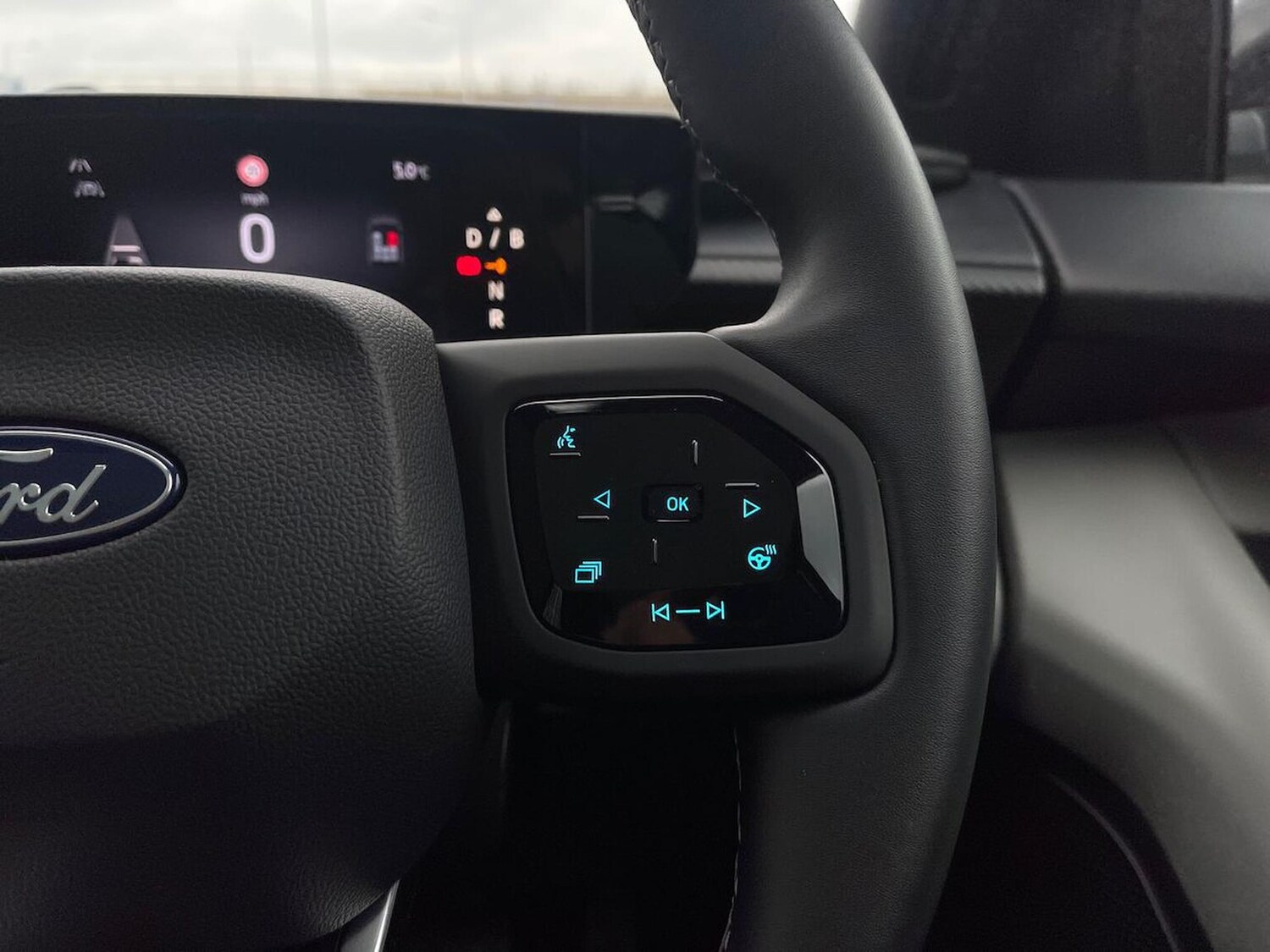 Used Ford Explorer 2024 for sale - 77488922: Photo 27