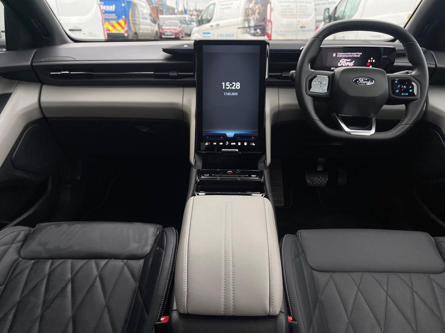 Used Ford Explorer 2024 for sale - 77488922: Photo 8