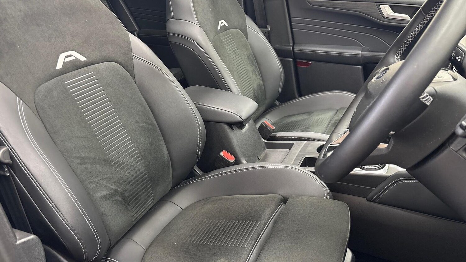 Used Ford Kuga 2025 for sale - 76591403: Photo 15