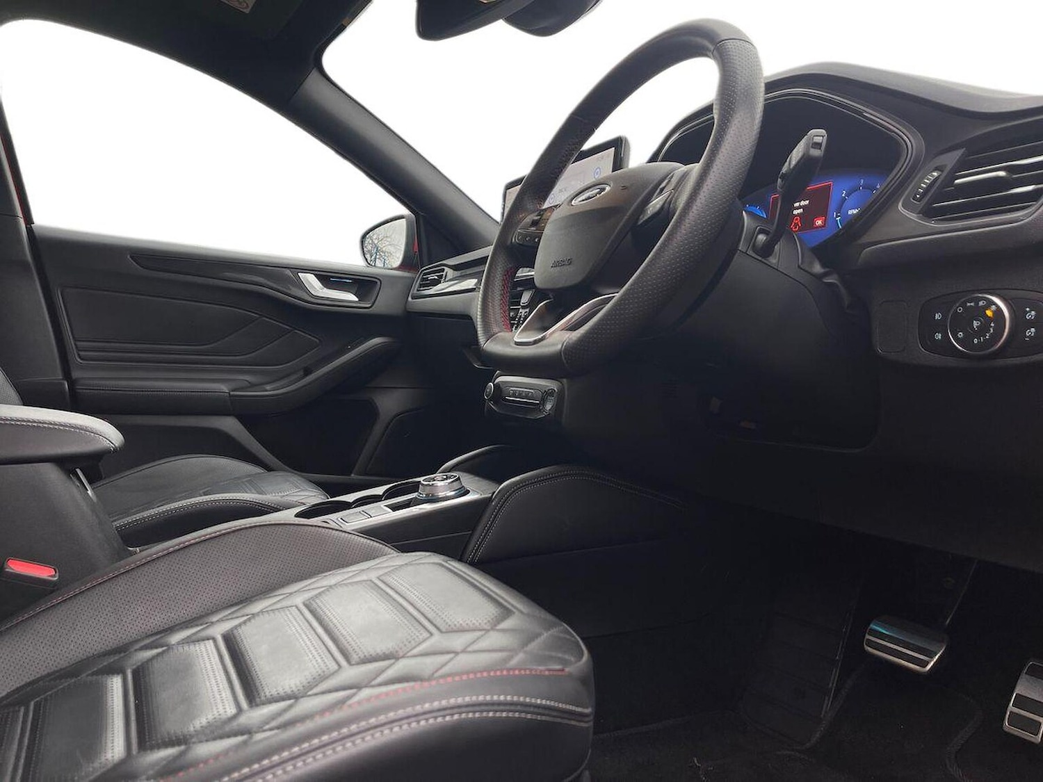 Used Ford Focus 2023 for sale - 76974553: Photo 15