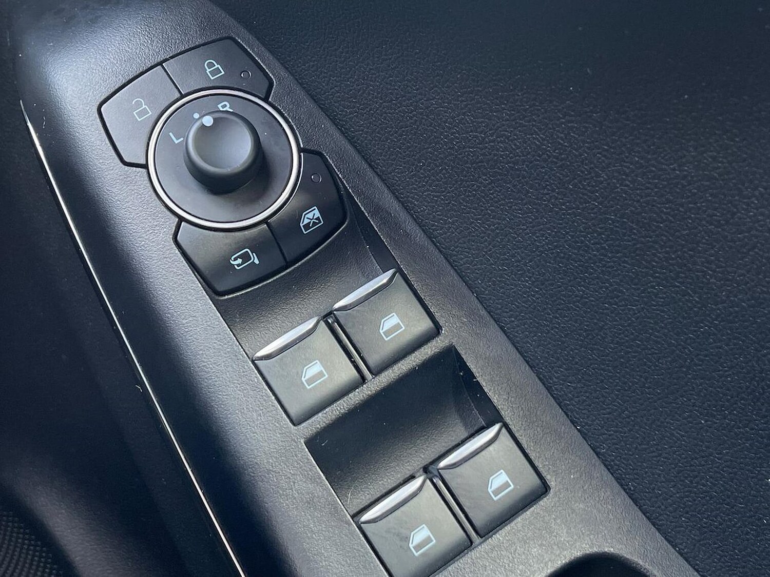 Used Ford Puma 2023 for sale - 78194281: Photo 23