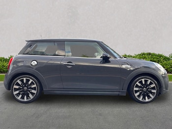 Used MINI Hatch 2018 for sale - 76324526: Photo