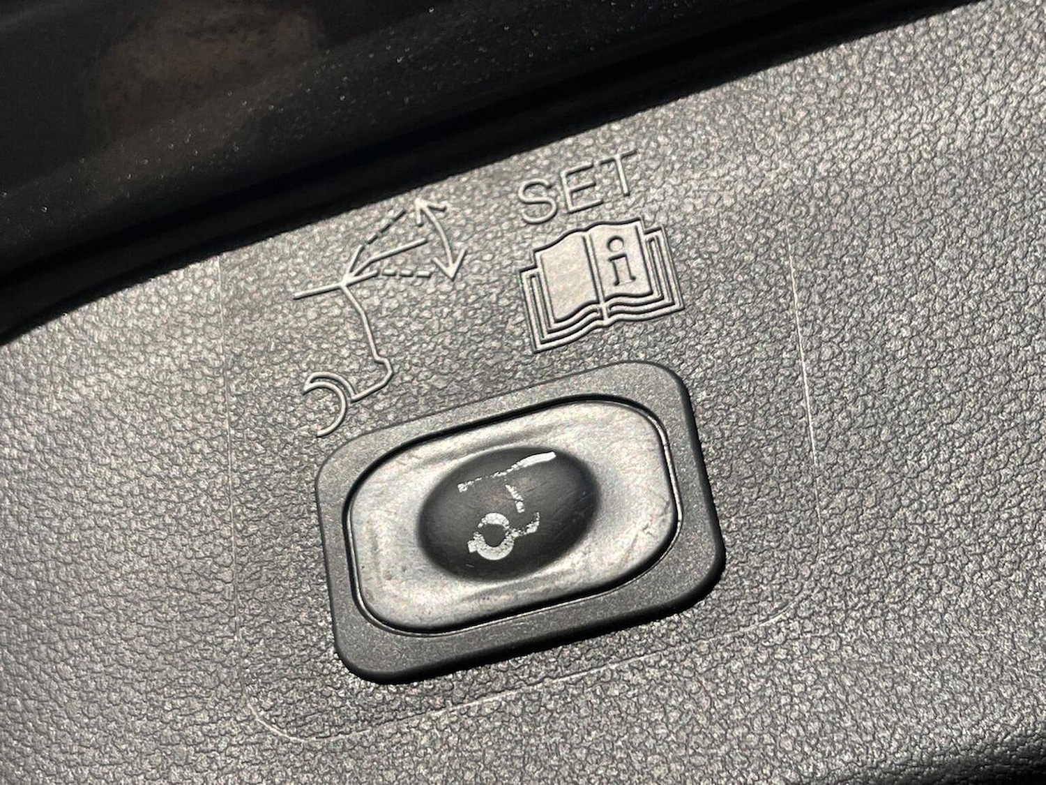 Used Ford Kuga 2017 for sale - 76605580: Photo 40