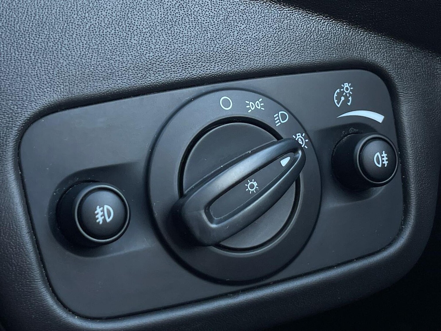 Used Ford Kuga 2017 for sale - 76605580: Photo 43