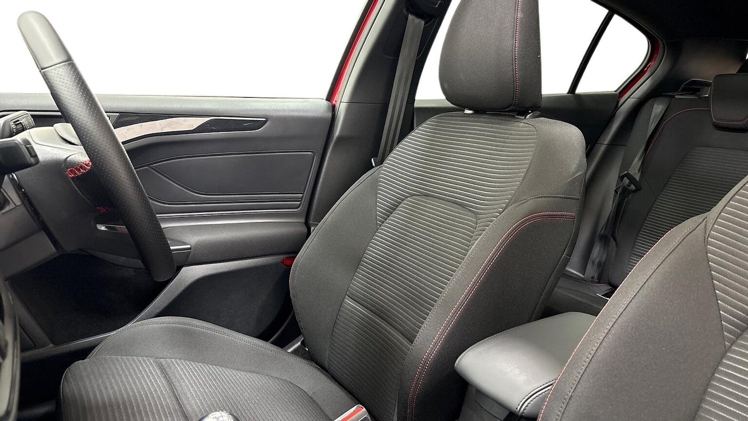 Used Ford Focus 2025 for sale - 76591405: Photo 7