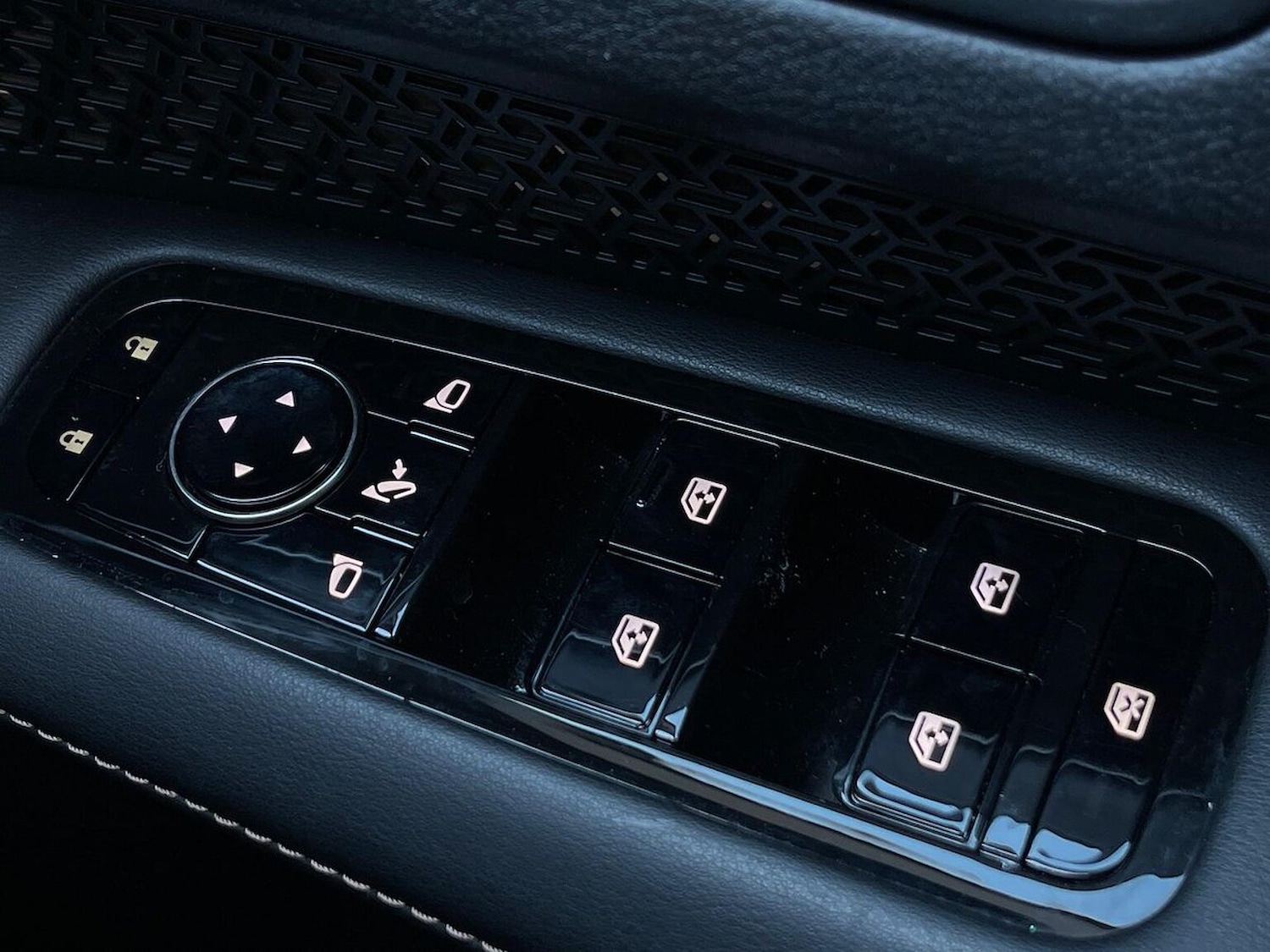 Used Nissan ARIYA 2022 for sale - 77954095: Photo 21