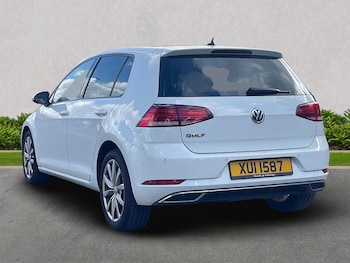 Used Volkswagen Golf 2019 for sale - 75714052: Photo