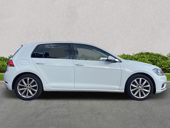 Used Volkswagen Golf 2019 for sale - 75714052: Photo