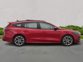 Used Ford Focus 2025 for sale - 76281161: Photo 3
