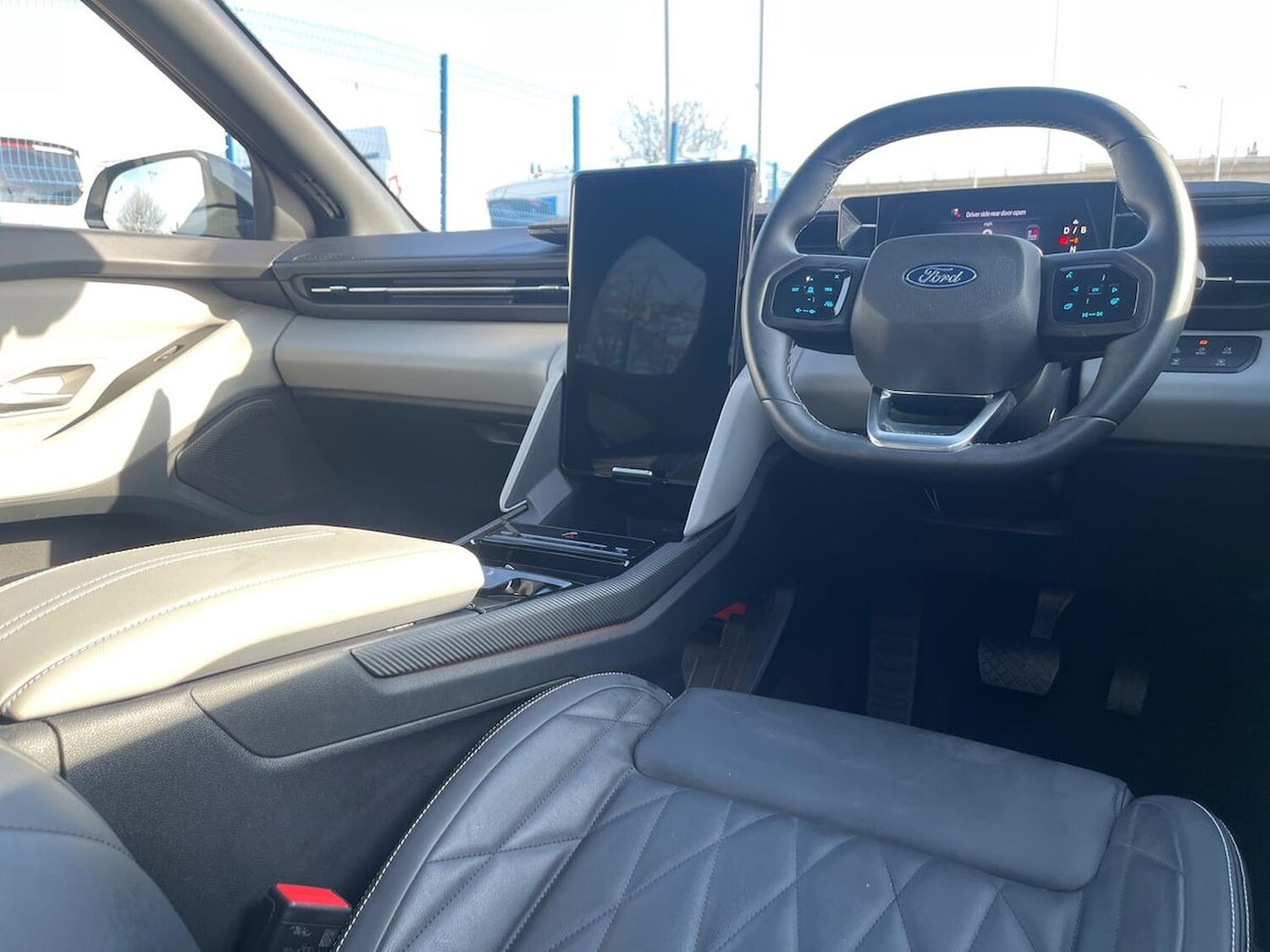 Used Ford Explorer 2024 for sale - 78194308: Photo 15