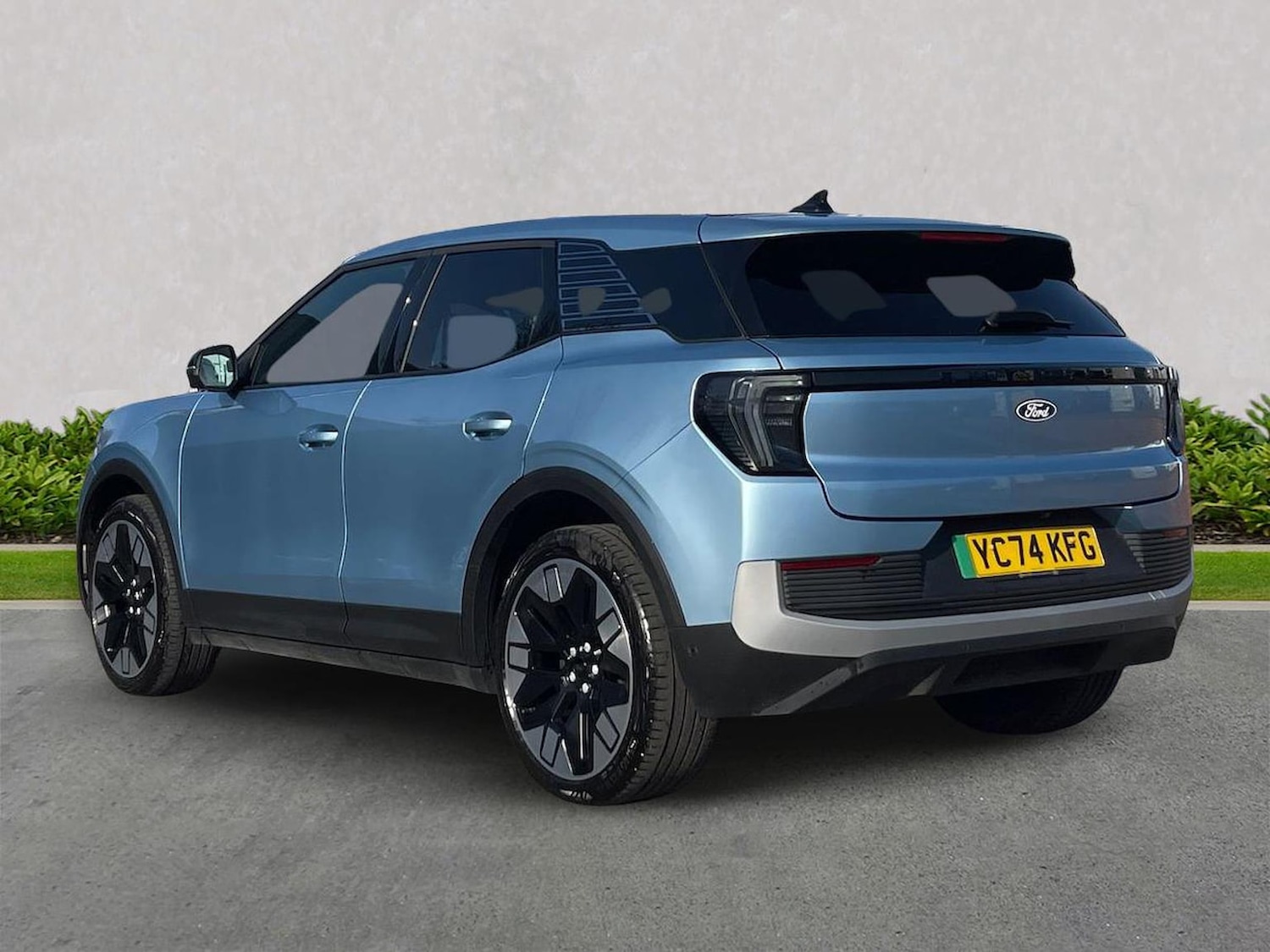 Used Ford Explorer 2024 for sale - 78194308: Photo 2