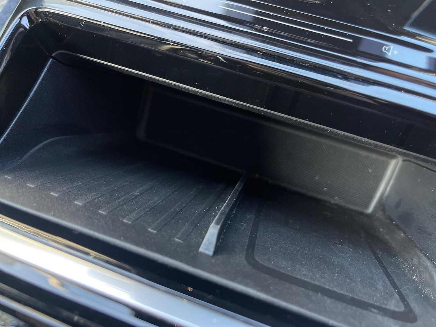 Used Ford Explorer 2024 for sale - 78194308: Photo 45