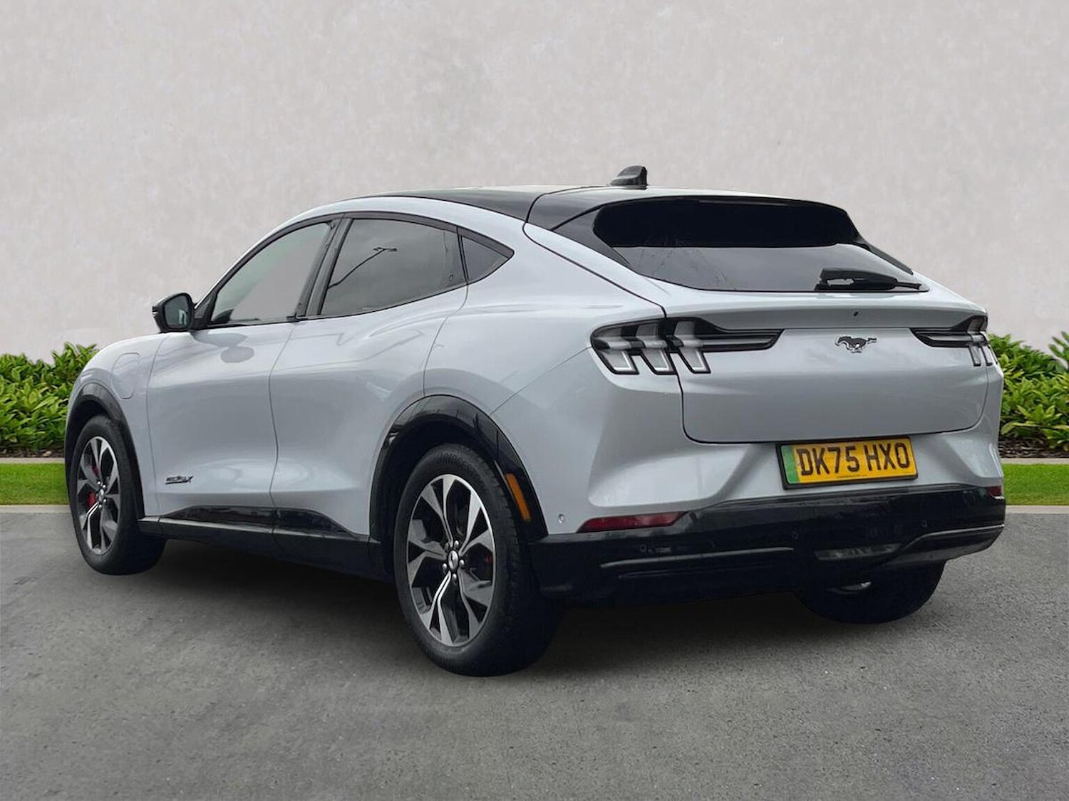 Used Ford Mustang Mach-E 2025 for sale - 77896216: Photo 2