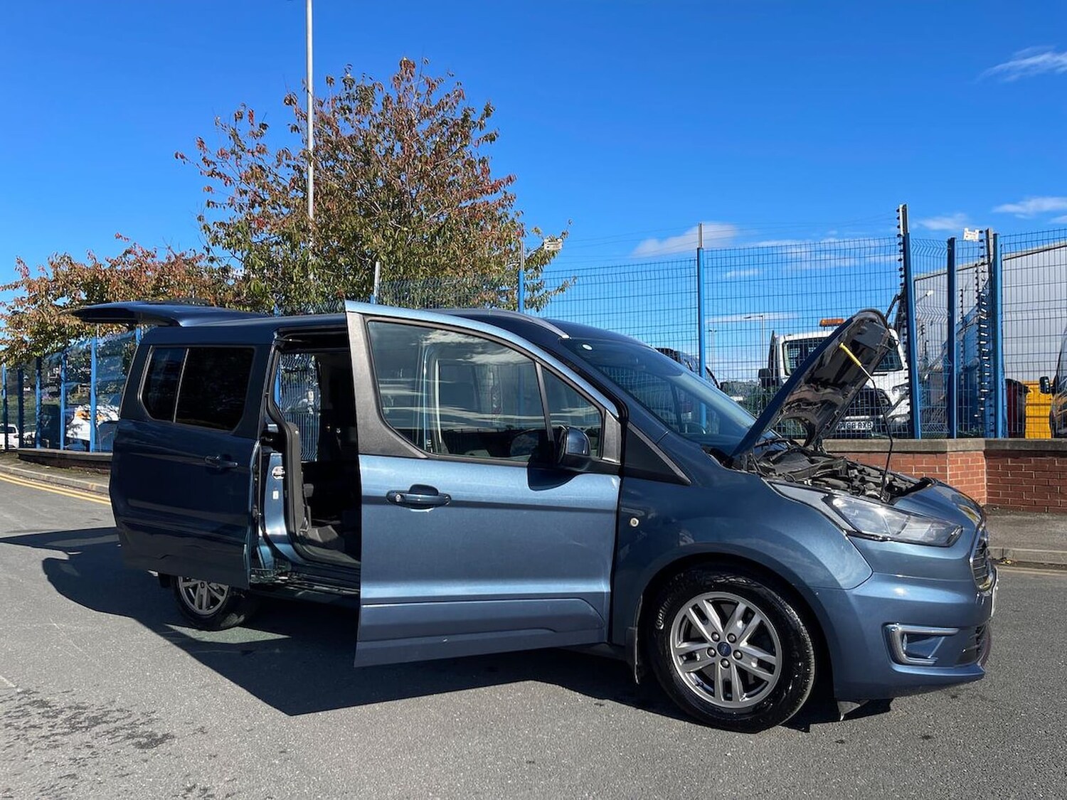 Used Ford Grand Tourneo Connect 2020 for sale - 76541863: Photo 40