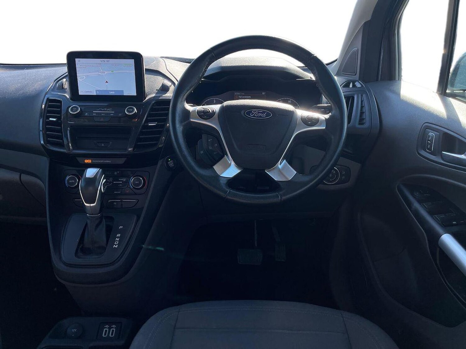 Used Ford Grand Tourneo Connect 2020 for sale - 76541863: Photo 9