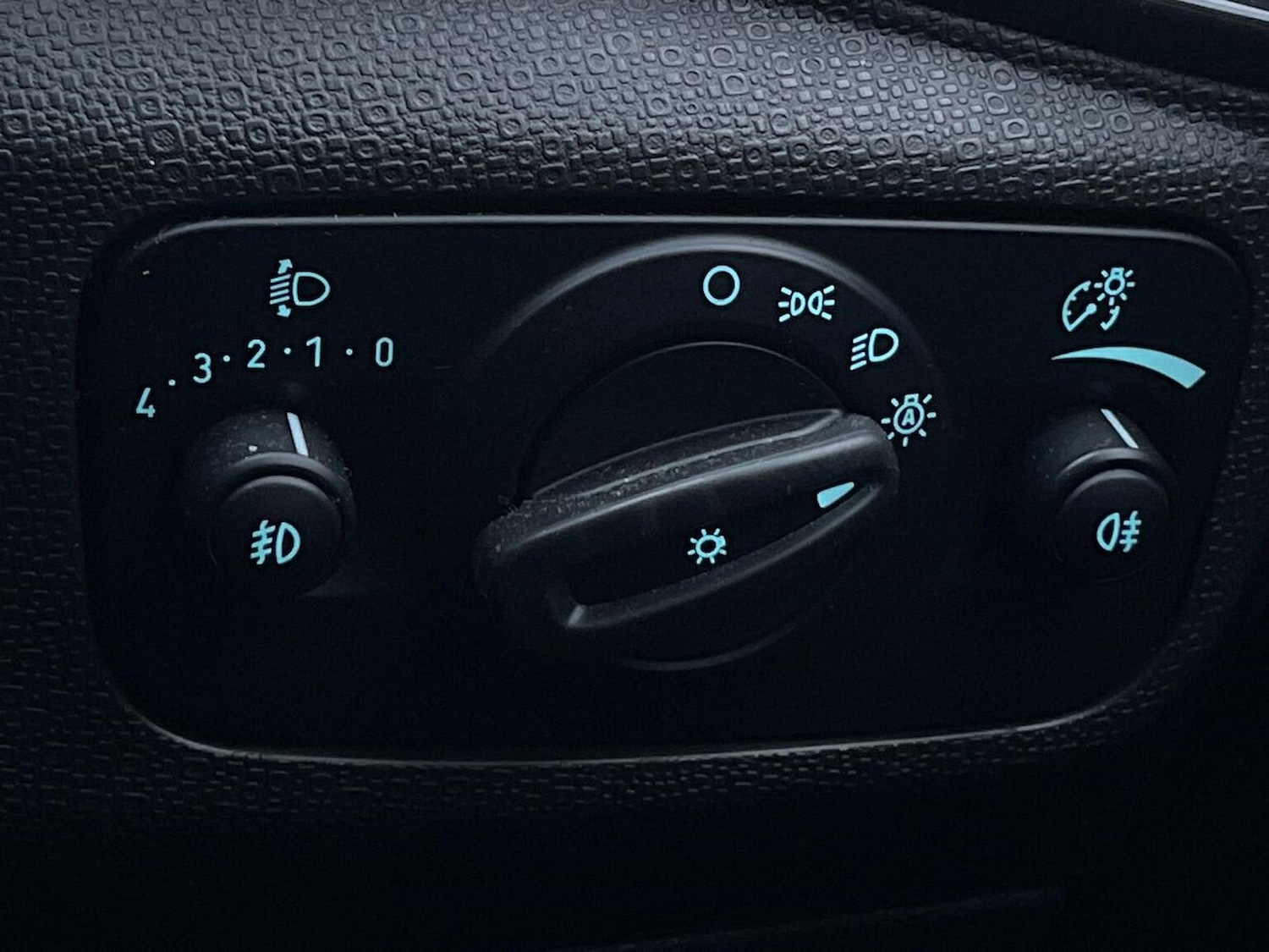 Used Ford Ecosport 2017 for sale - 76770005: Photo 40