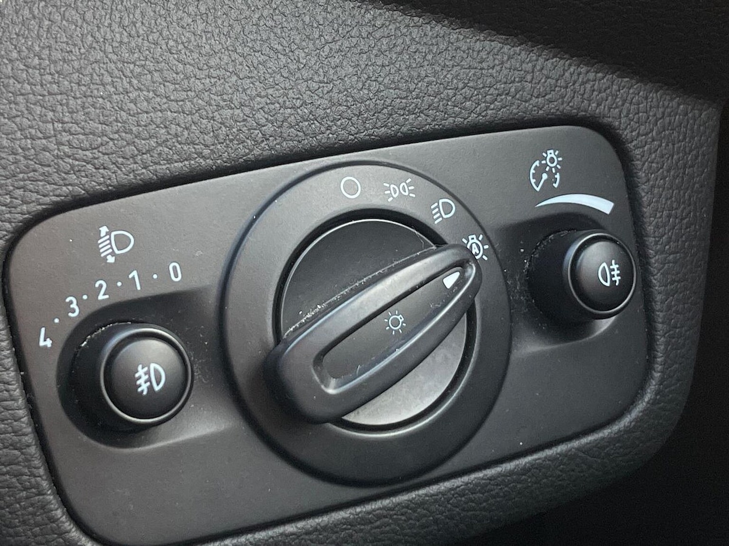 Used Ford Kuga 2018 for sale - 76699470: Photo 45