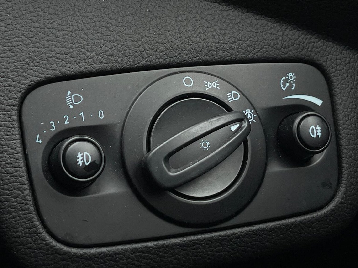 Used Ford Kuga 2019 for sale - 77707461: Photo 39