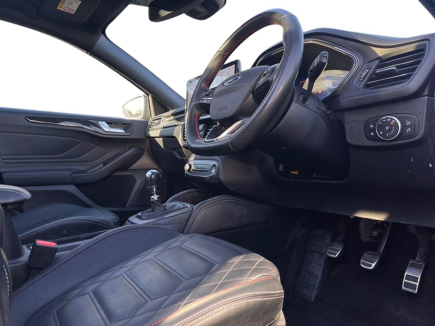 Used Ford Focus 2022 for sale - 76650202: Photo 15