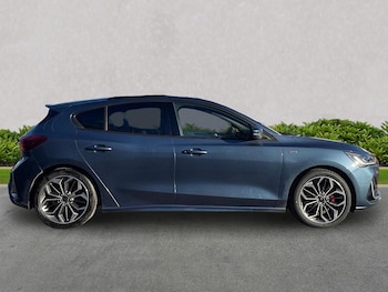 Used Ford Focus 2022 for sale - 76650202: Photo