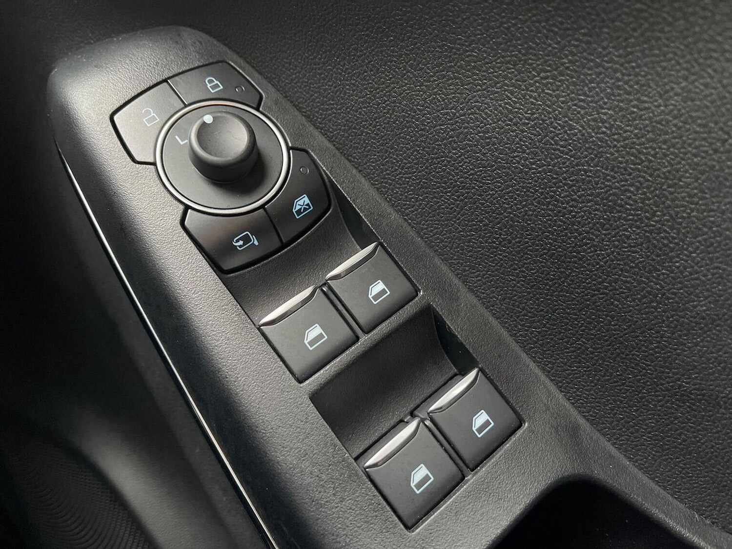 Used Ford Puma 2023 for sale - 76655879: Photo 21