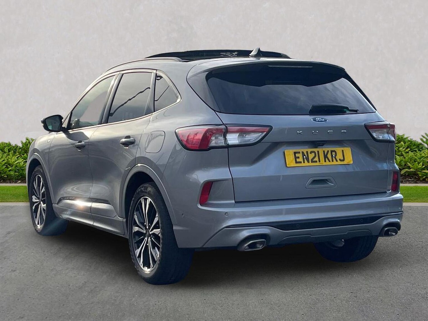 Used Ford Kuga 2021 for sale - 76650203: Photo 2