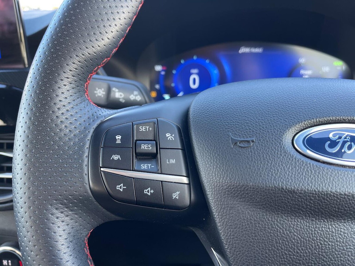 Used Ford Kuga 2021 for sale - 76392503: Photo 26