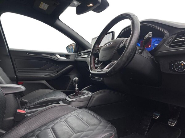 Used Ford Focus 2022 for sale - 76310130: Photo 15