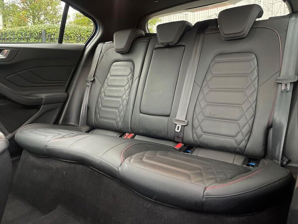 Used Ford Focus 2022 for sale - 76310130: Photo 16