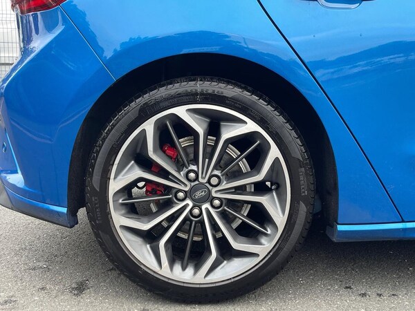 Used Ford Focus 2022 for sale - 76310130: Photo 6