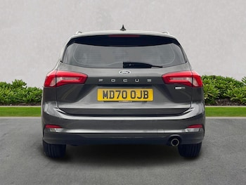 Used Ford Focus 2021 for sale - 76064364: Photo 4
