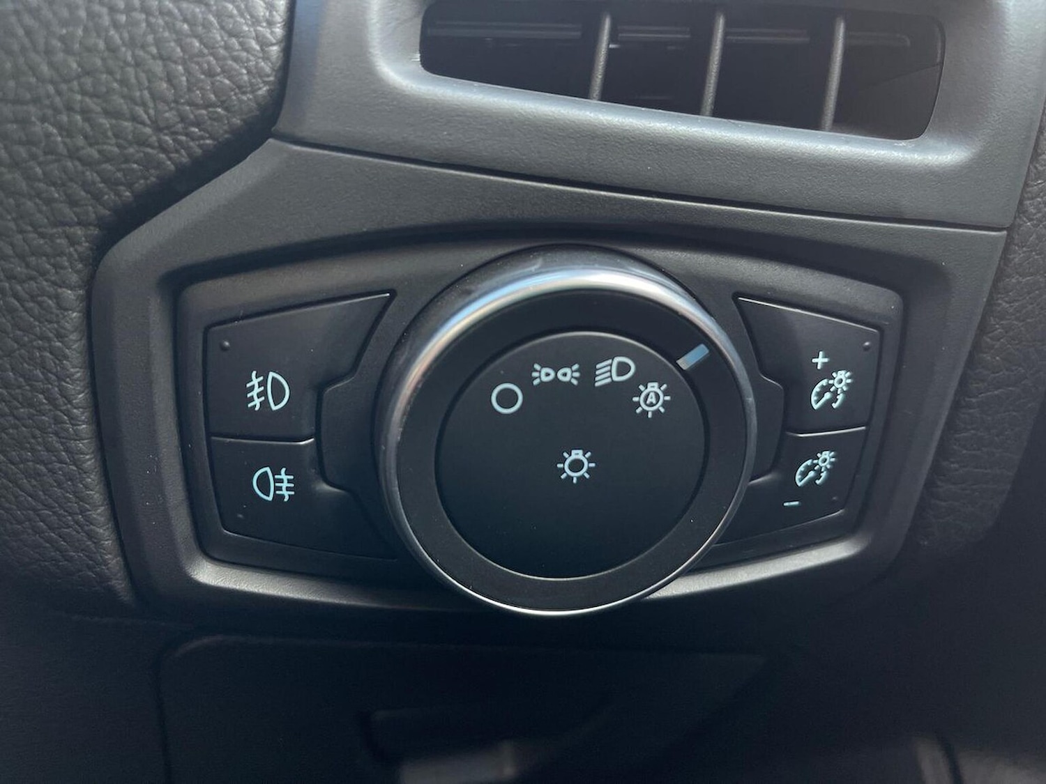 Used Ford Focus 2017 for sale - 76396882: Photo 43