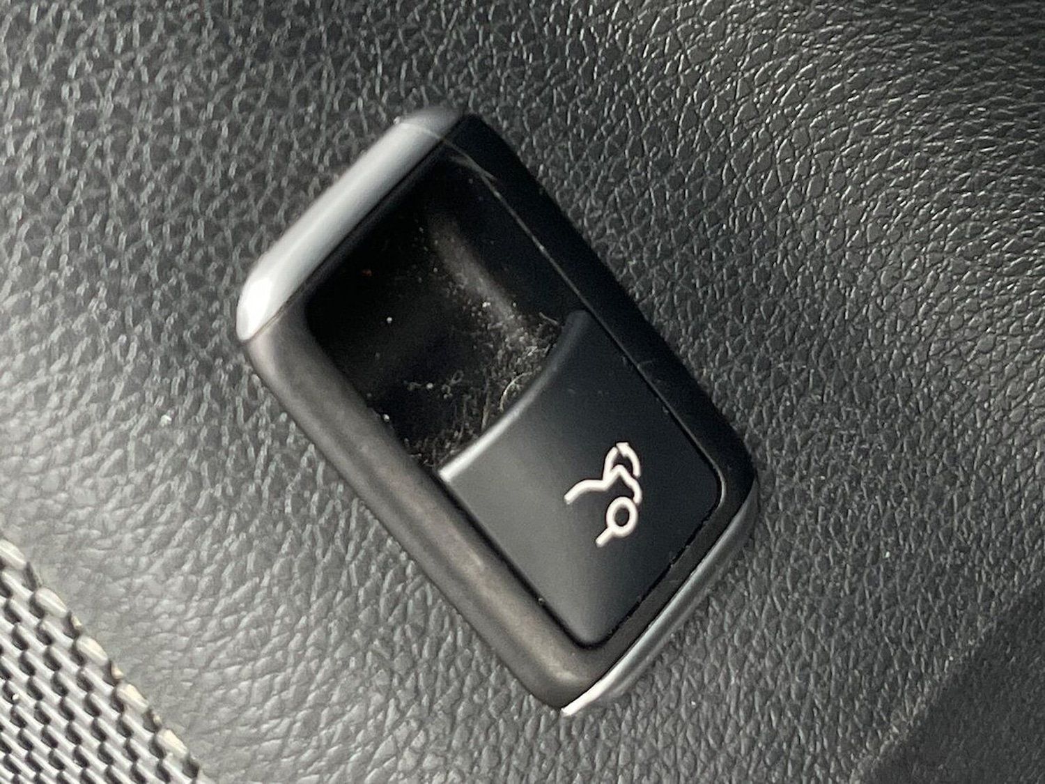 Used Mercedes-Benz CLA 2016 for sale - 77896813: Photo 32