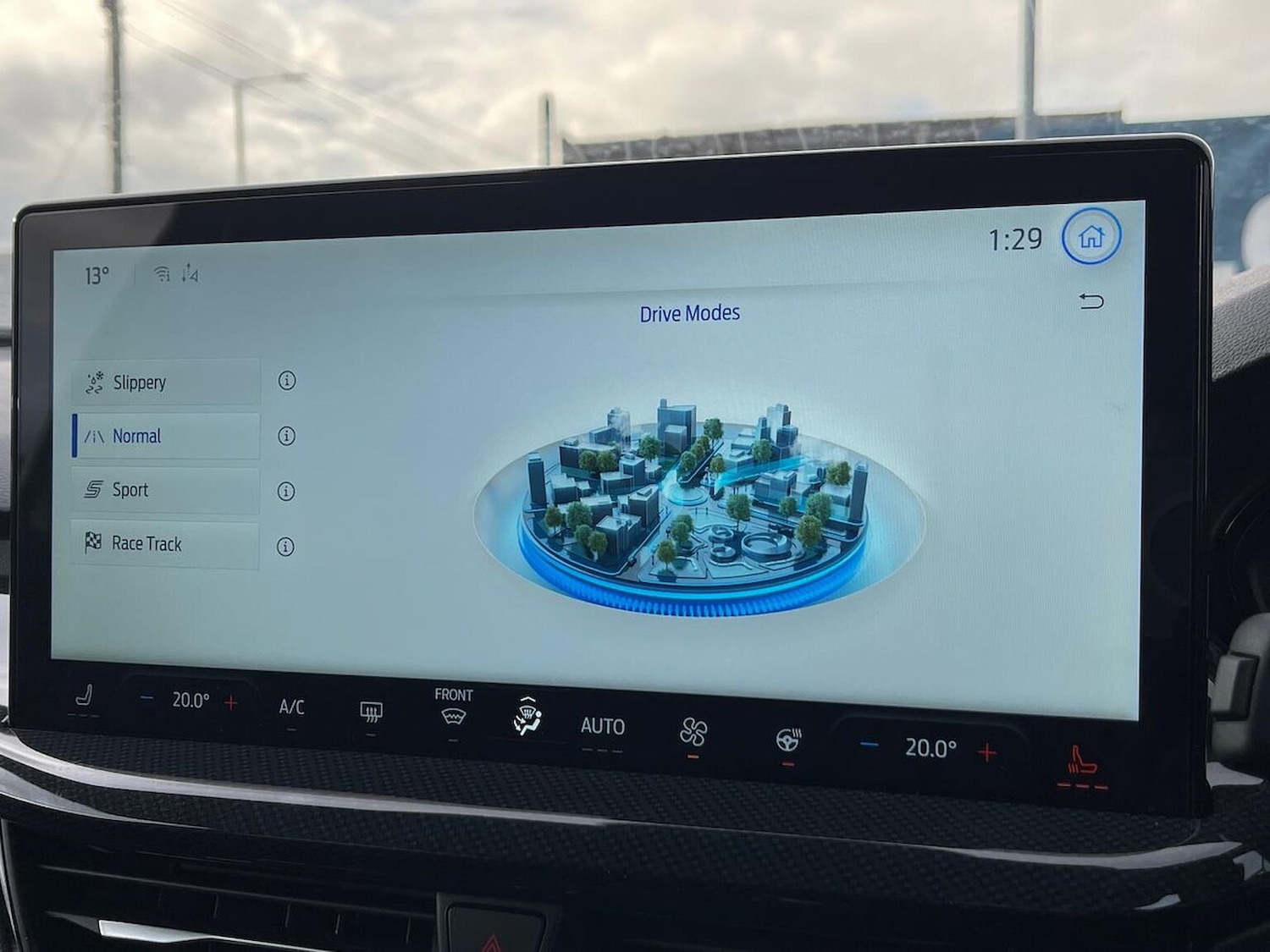 Used Ford Focus 2025 for sale - 76281164: Photo 43