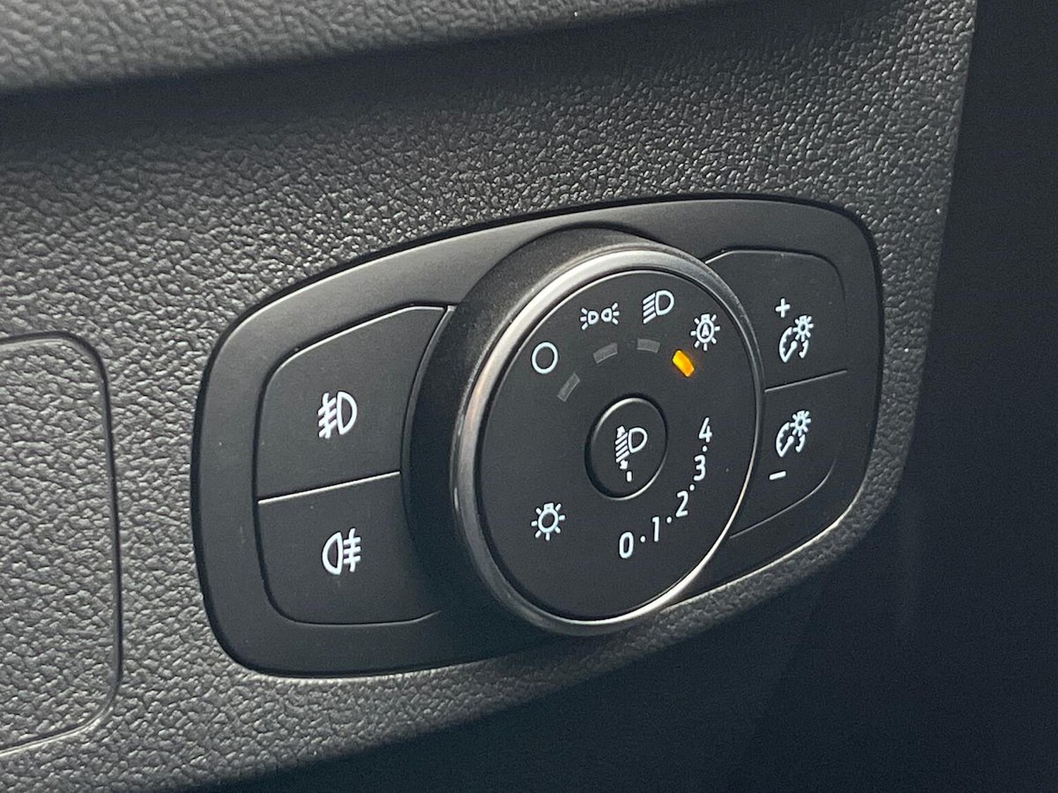 Used Ford Focus 2025 for sale - 76353660: Photo 41