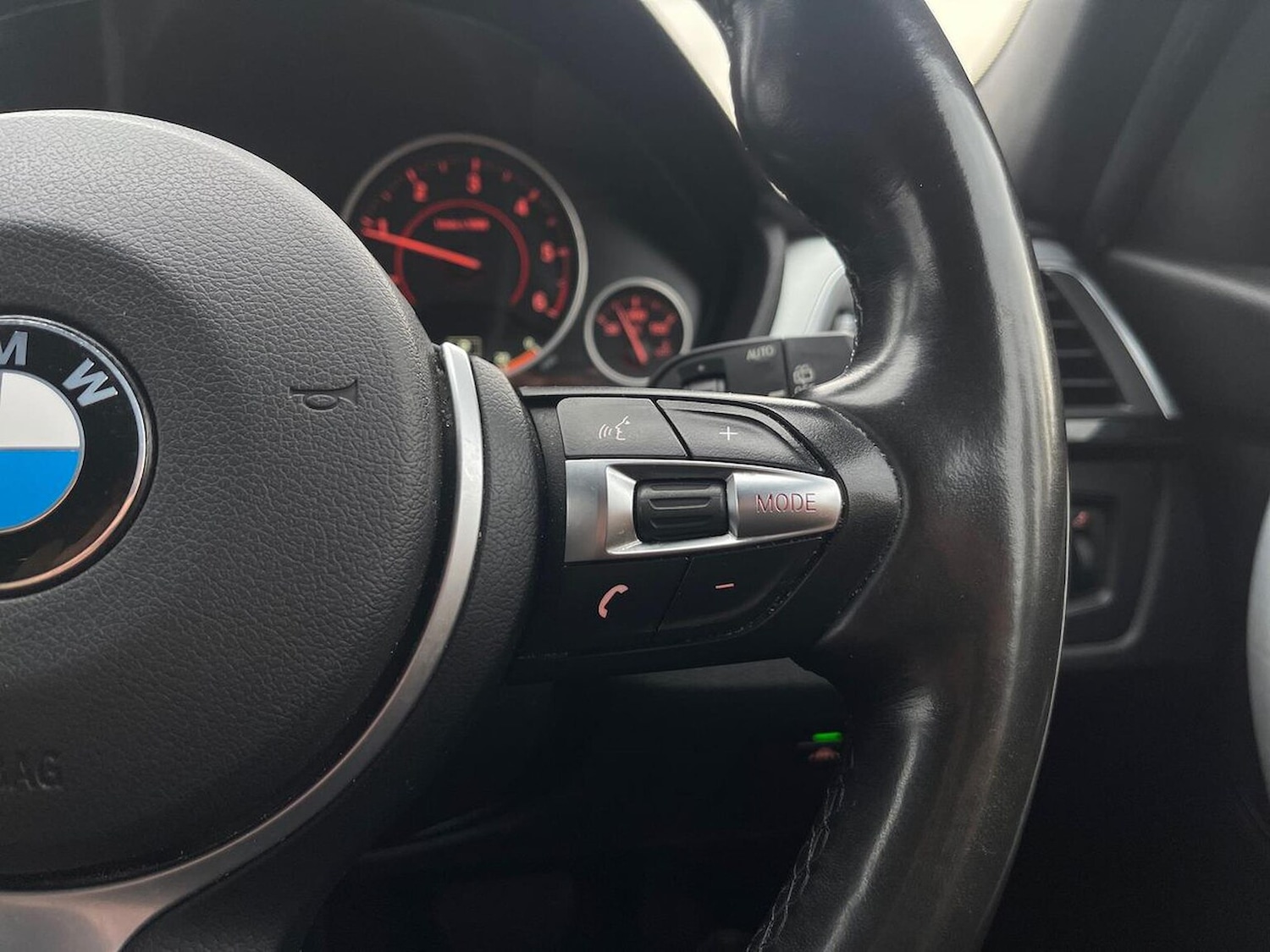 Used BMW 3 Series 2017 for sale - 76932281: Photo 27