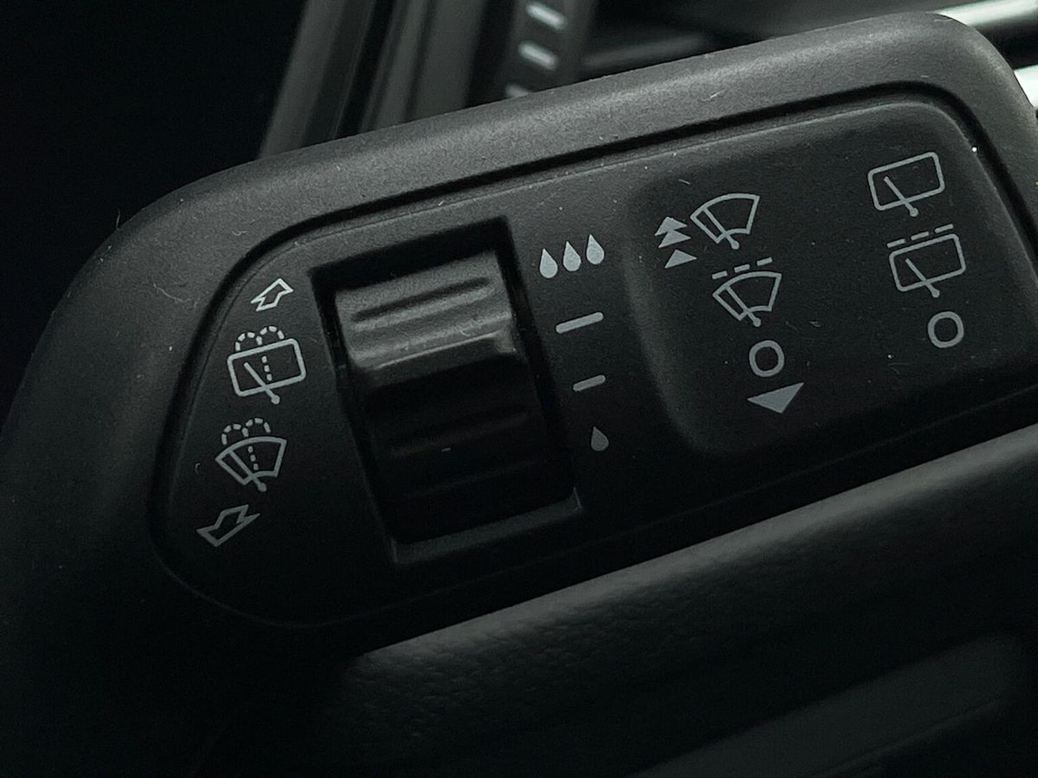 Used Ford Kuga 2025 for sale - 77980018: Photo 29