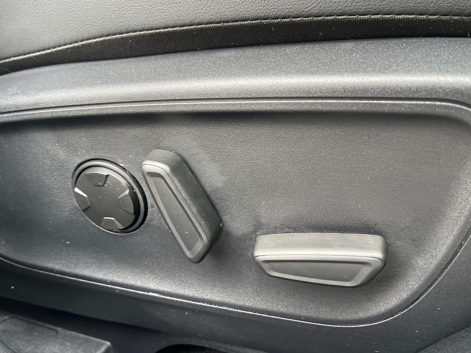 Used Ford Kuga 2025 for sale - 77980018: Photo 30