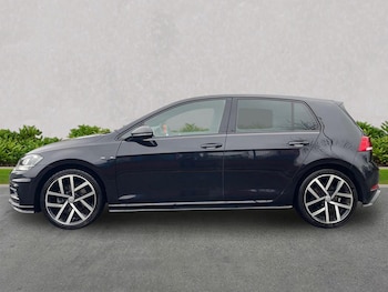 Used Volkswagen Golf 2019 for sale - 76547651: Photo