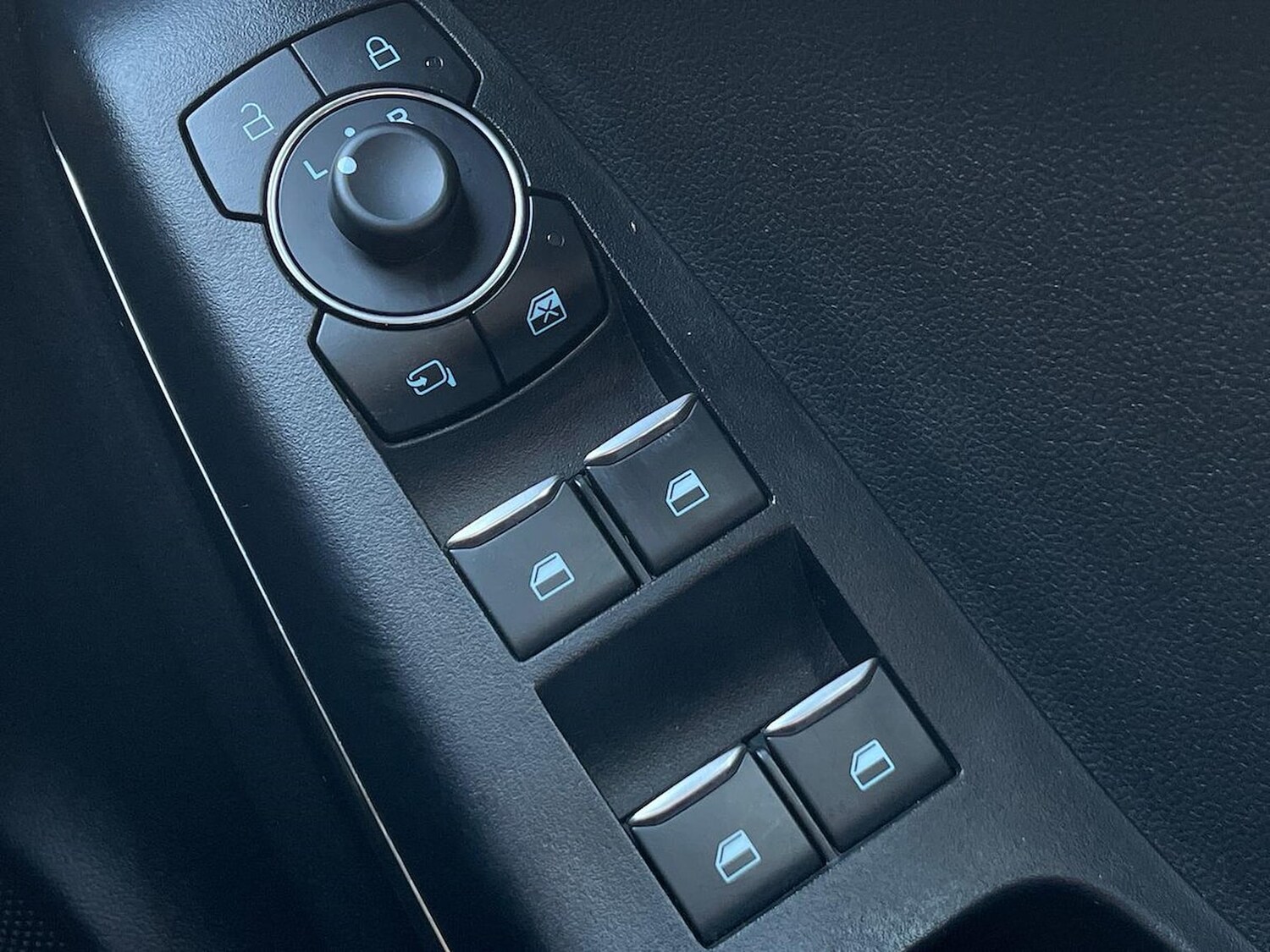 Used Ford Puma 2023 for sale - 78194285: Photo 23