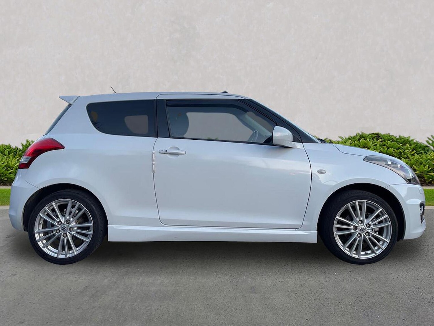 Used Suzuki Swift 2016 for sale - 77012365: Photo 5